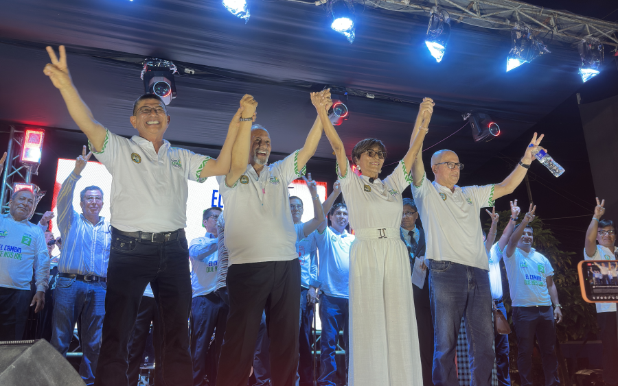 ¡Impresionante cierre de campaña! La familia UNAP respalda el proyecto de la Dra. Ruth Vílchez